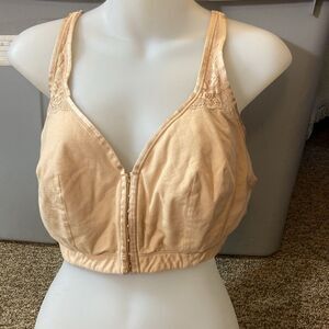 Comfortchoice Elegant Tan Lace Trim Bra Size 46C Plus